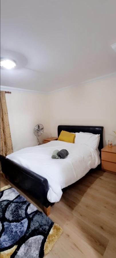 2 Bedroom - Greater London Apartment Dagenham