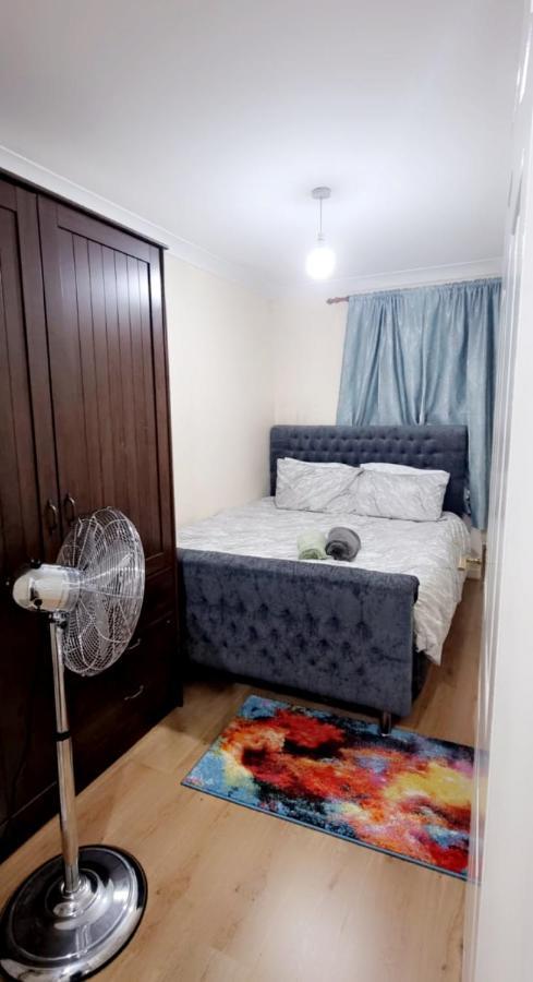 2 Bedroom - Greater London Dagenham