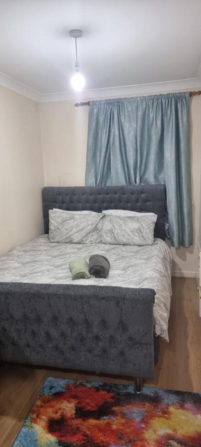 2 Bedroom - Greater London Апартаменты